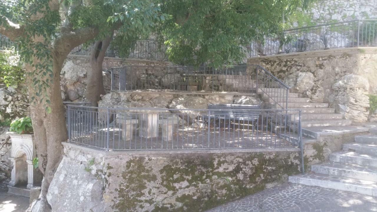 Casa Di Mamma Rosa Βίλα Castelnuovo Parano Εξωτερικό φωτογραφία